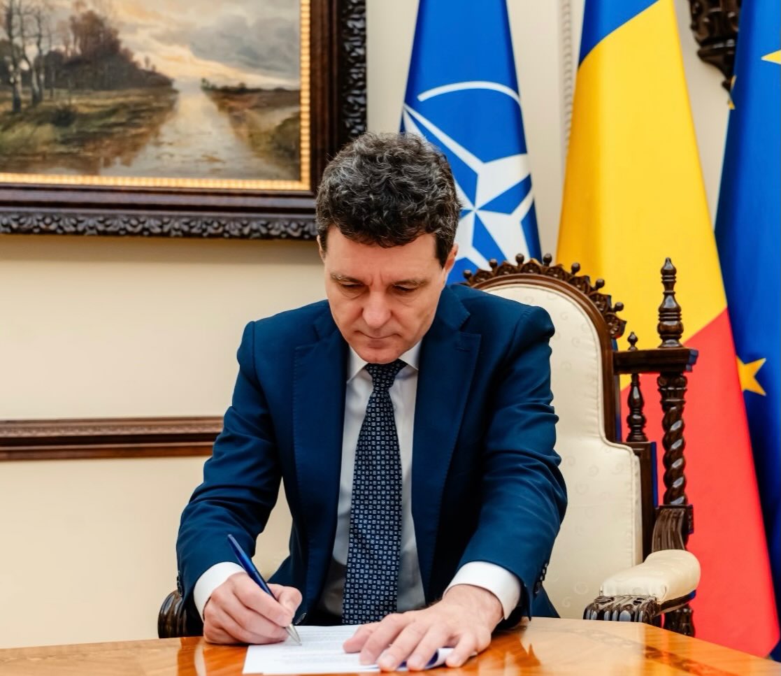 nicusor dan promulgare legea pensiilor magistratilor