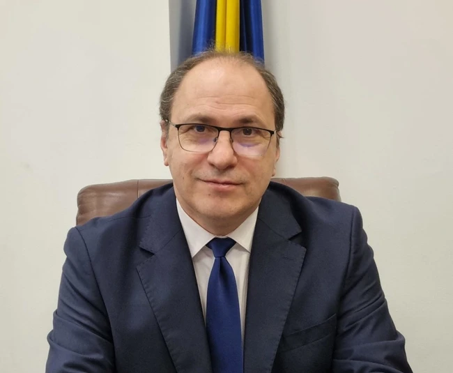 Mihai Dimian Ministrul Educatiei