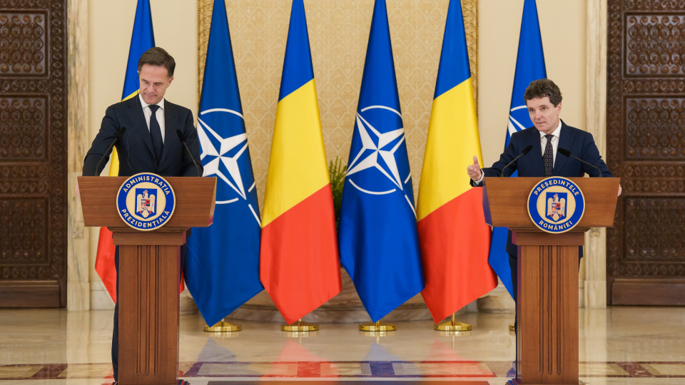 nicusor dan mark rutte summit b9