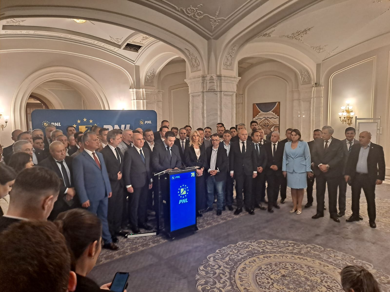pnl opozitie