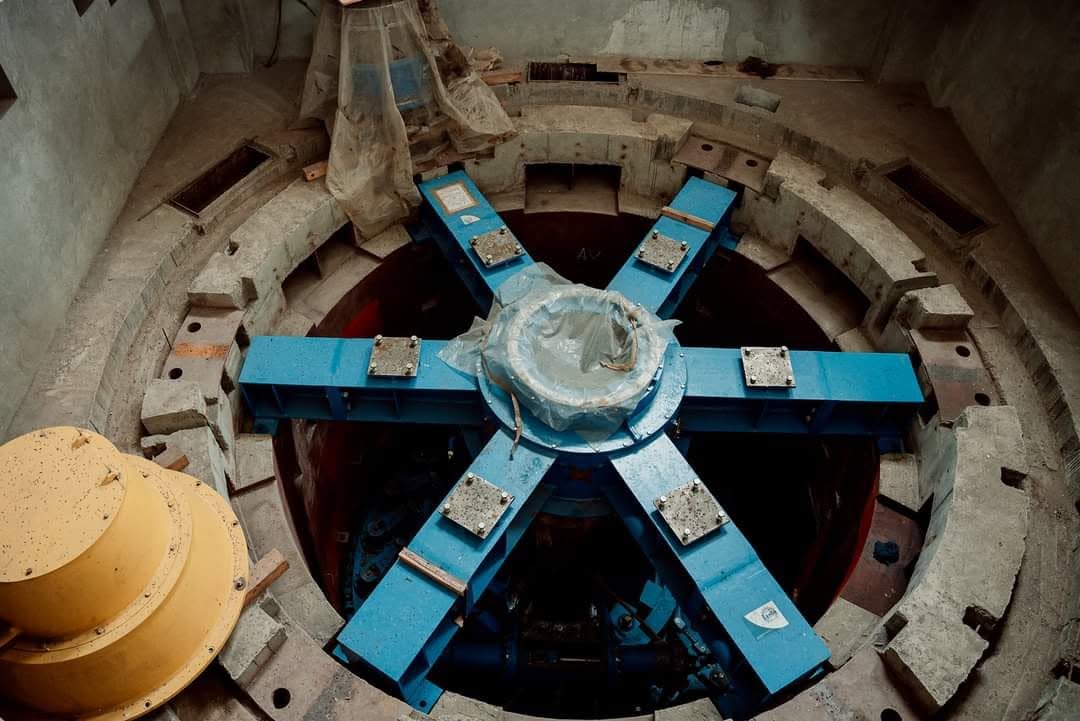 Hidroelectrica a atribuit contractul pentru echipamentele hidromecanice ale Barajului Hidroenergetic Pașcani, proiect aflat la peste 70% stadiu de execuție și început în urmă cu patru decenii.